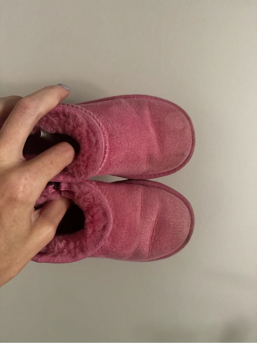 Ugg Toddler/Little Kid Ultra Mini Winter Boot Sachet Pink size 10